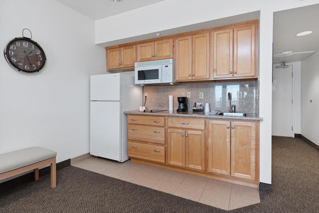 Beach House Inn & Suites بيسمو بيتش، سان لويس أوبيسبو، كاليفورنيا المظهر الخارجي الصورة